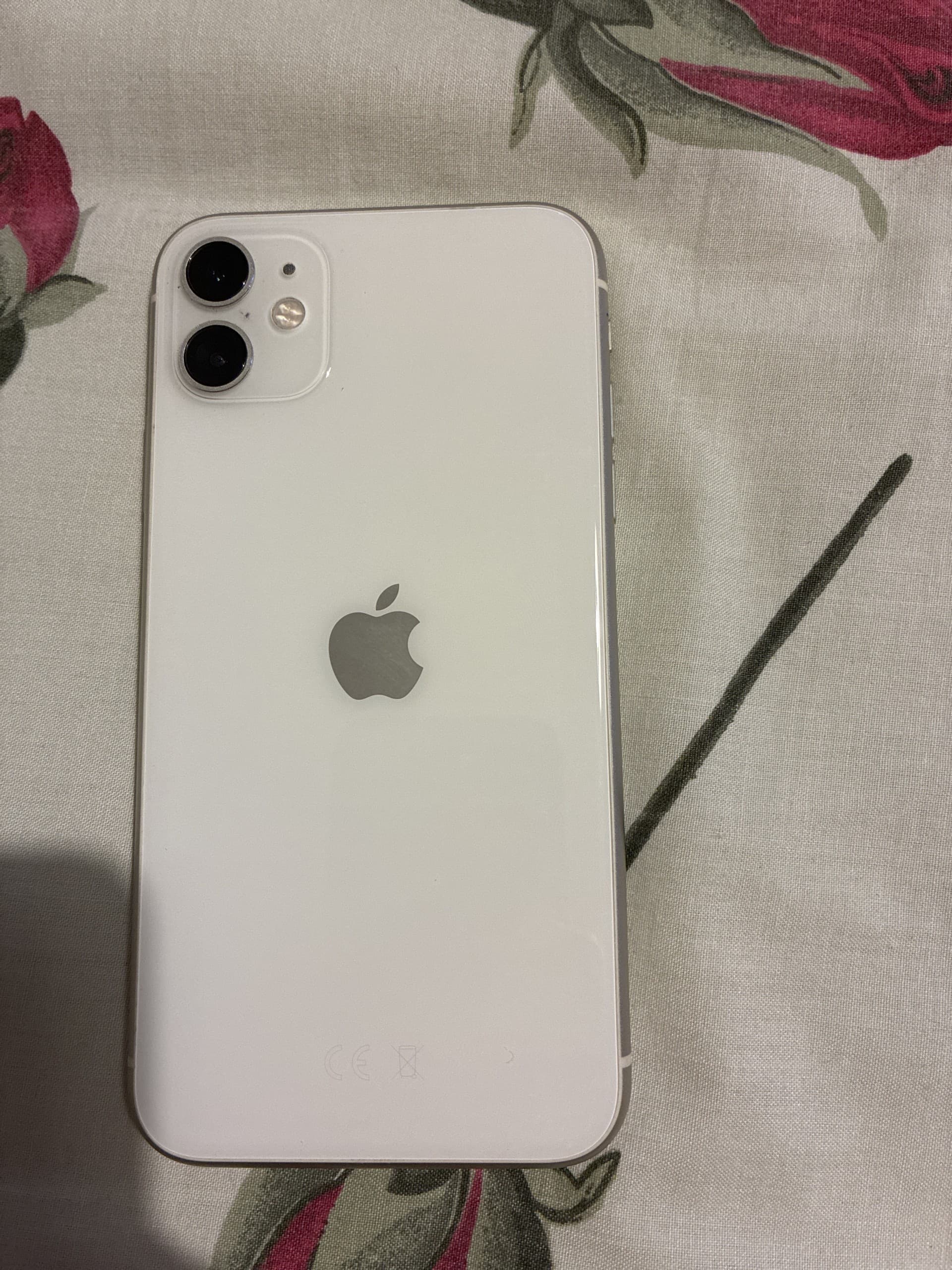 Apple iPhone 11 64GB White